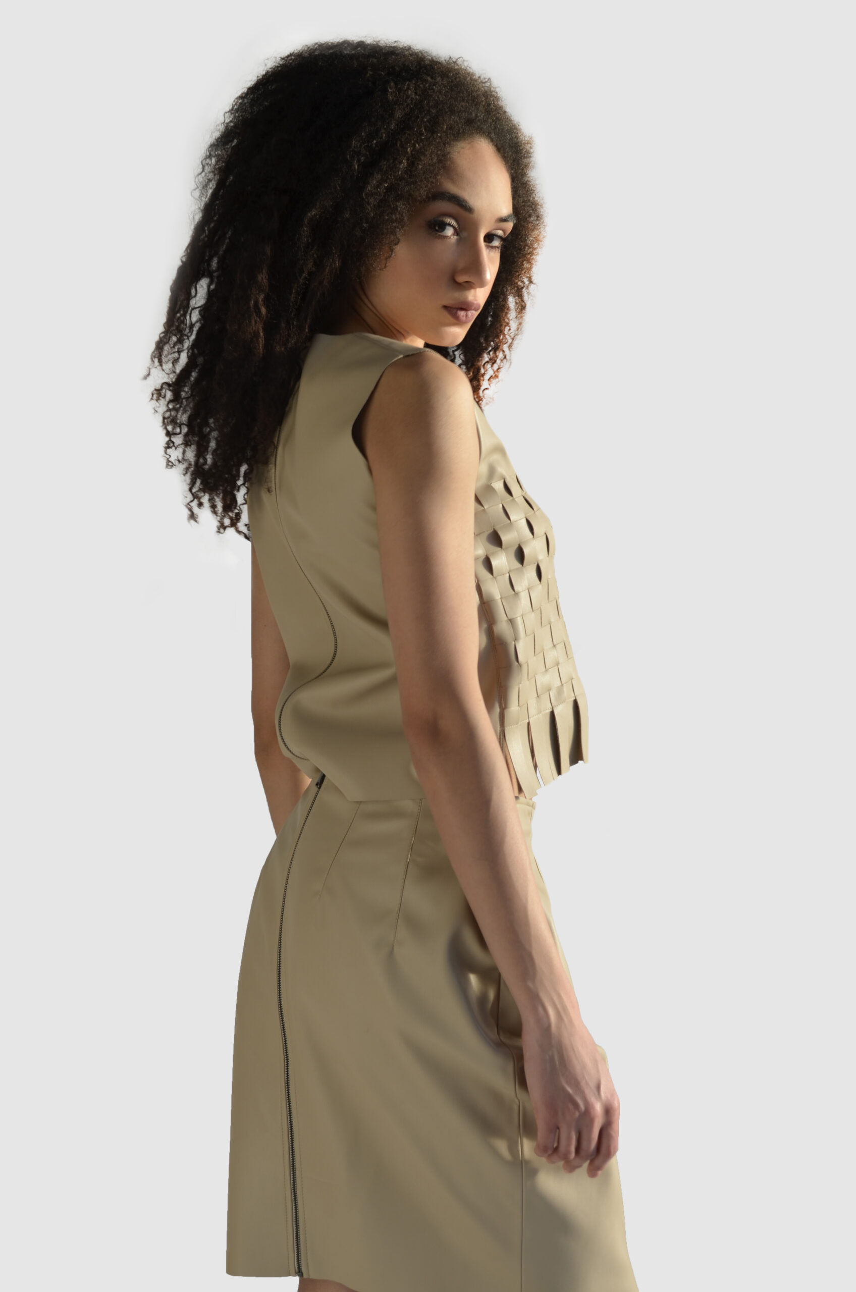 23C67910-7B57-446C-8A51-4B9119383C6C-ret