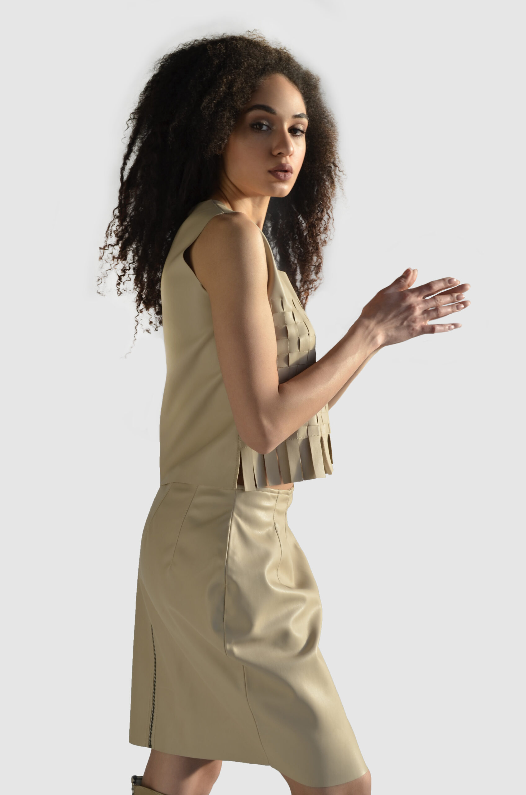 C2A081E6-D1DD-470C-A099-6E51A034491F-ret